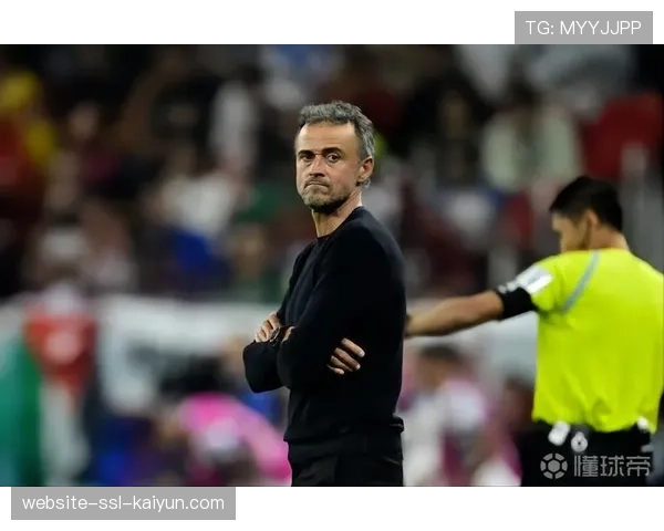 罗马诺:多家英超俱乐部派球探考察皇家贝蒂斯边锋路易斯-恩里克 罗马诺:多家英超俱乐部派球探考察皇家贝蒂斯边锋路易斯-恩里克